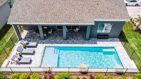 Exterior - 652 Emerald Grove Dr, Apopka, FL 32703 photo 17 of 21