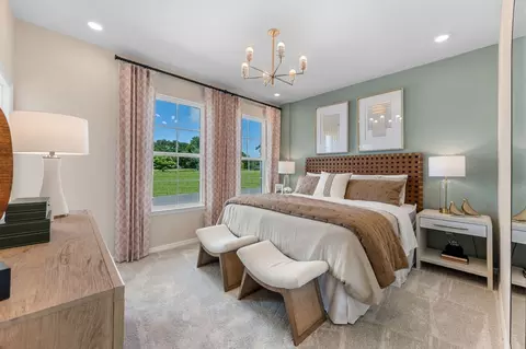 Bedroom - 652 Emerald Grove Dr, Apopka, FL 32703 photo 1 of 9
