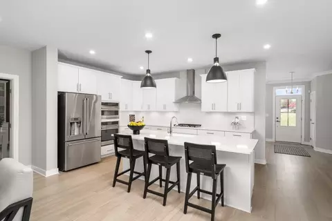 59 Willow Ln, Parsippany, NJ 07054