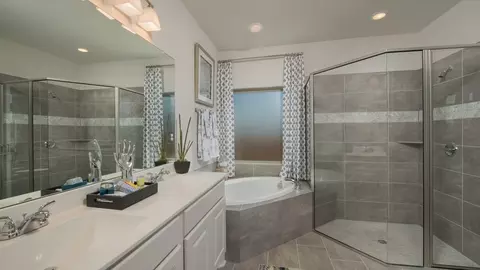 Bath - 320 Melody Rd, Lockhart, TX 78644 photo 6 of 13