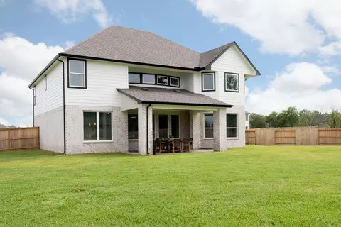Exterior - 3011 Clapbread Ln, Rosenberg, TX 77471 photo 2 of 2