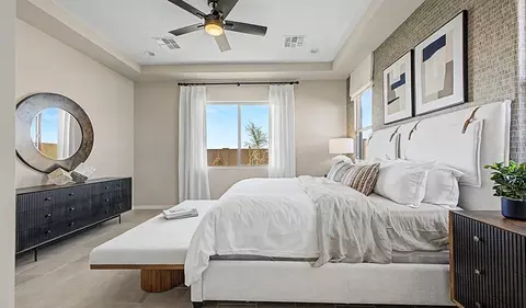 Bedroom - 498 W Treasure Trl, Apache Junction, AZ 85120 photo 1 of 4