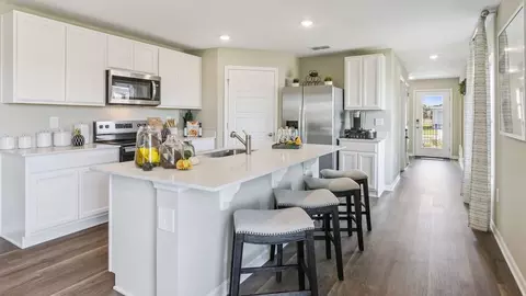 Entry Way - 5576 Taverna Loop, Winter Haven, FL 33884 photo 4 of 4