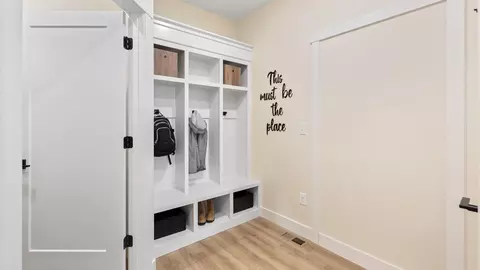 Entry Way - 653 Muturu Rd, Johnstown, CO 80534 photo 2 of 2