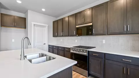 Kitchen - 653 Muturu Rd, Johnstown, CO 80534 photo 2 of 5