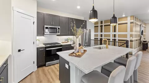 Kitchen - 653 Muturu Rd, Johnstown, CO 80534 photo 3 of 5