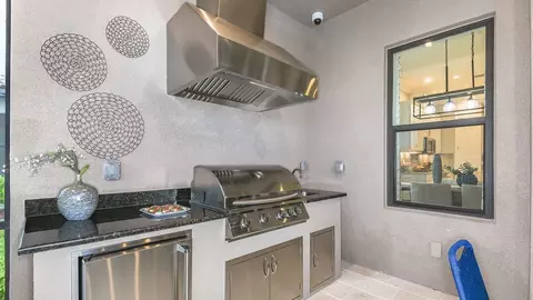 Kitchen - 1009 Tassleflower Trl, Saint Cloud, FL 34771 photo 13 of 29
