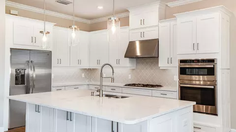 Kitchen - 1009 Tassleflower Trl, Saint Cloud, FL 34771 photo 6 of 29