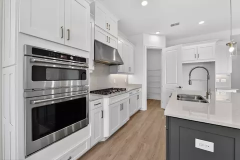 Kitchen - 1009 Tassleflower Trl, Saint Cloud, FL 34771 photo 29 of 29