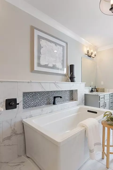 Bath - 16594 Beau Dr, Macomb, MI 48042 photo 6 of 11