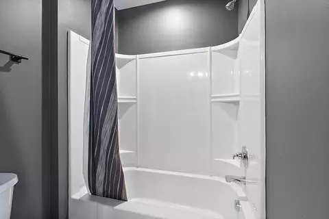 Bath - 16594 Beau Dr, Macomb, MI 48042 photo 8 of 11