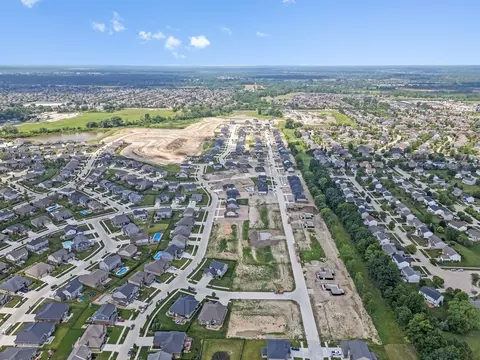 View/Area - 16594 Beau Dr, Macomb, MI 48042 photo 6 of 13