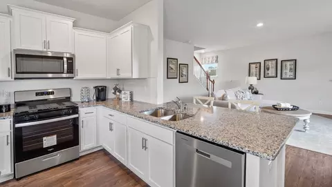 Kitchen - 101 Sunriff Ct, Greer, SC 29651 photo 6 of 6