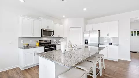 Kitchen - 101 Sunriff Ct, Greer, SC 29651 photo 4 of 6