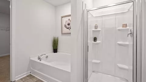 Bath - 101 Sunriff Ct, Greer, SC 29651 photo 7 of 7