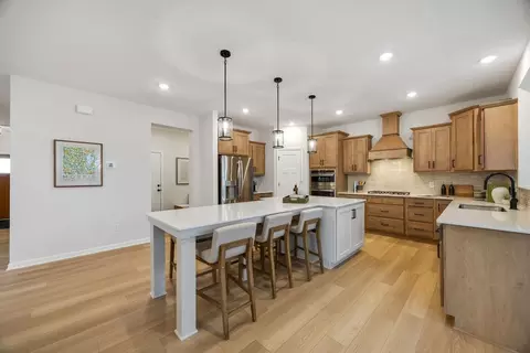 Kitchen - 11500 19th St NE, Saint Michael, MN 55376 photo 2 of 2