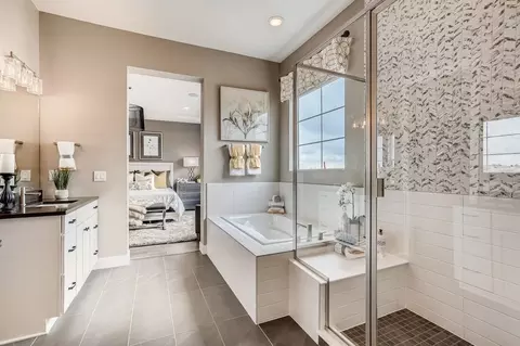 Bath - 6429 Juniper Dr, Thornton, CO 80602 photo 2 of 4