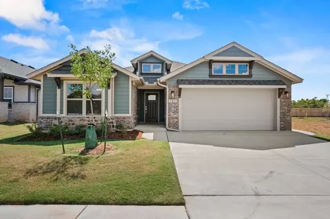 Exterior - 16140 Tall Grass Dr, Moore, OK 73170 photo 5 of 11