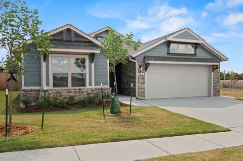 Exterior - 16140 Tall Grass Dr, Moore, OK 73170 photo 6 of 11
