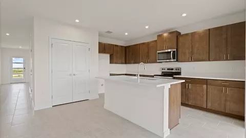 Kitchen - 219 Meredith Blvd, Winter Haven, FL 33881 photo 1 of 2