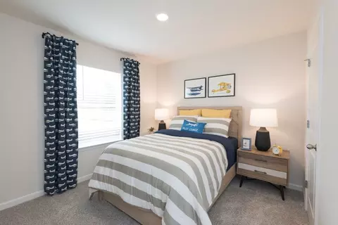 2751 Hawthorne Way, College Park, GA 30337
