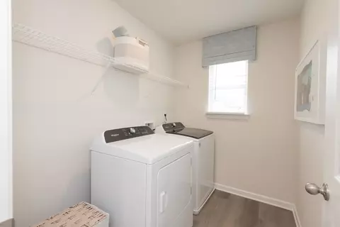 2751 Hawthorne Way, College Park, GA 30337