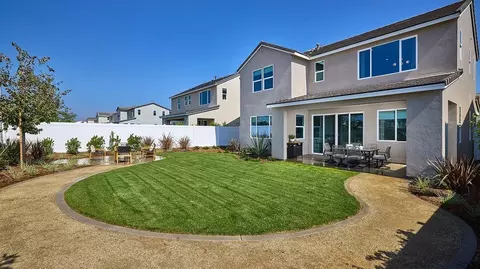 Exterior - 5548 Dora Way, Oceanside, CA 92057 photo 7 of 9