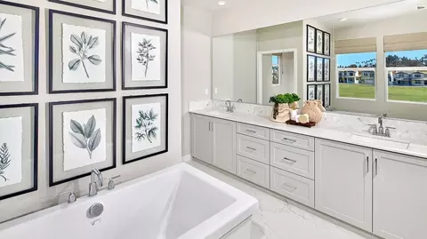 Bath - 5548 Dora Way, Oceanside, CA 92057 photo 2 of 6