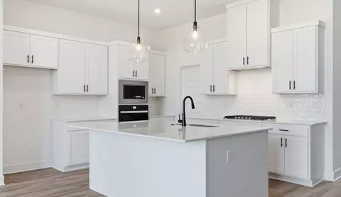 Kitchen - 500 Renley St, Springdale, AR 72762 photo 1 of 2