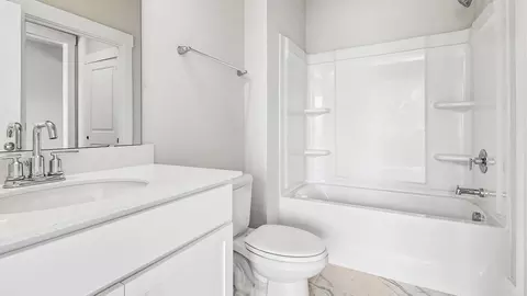 Bath - 634 Shining Sun Ct, Gilbert, SC 29054 photo 4 of 10