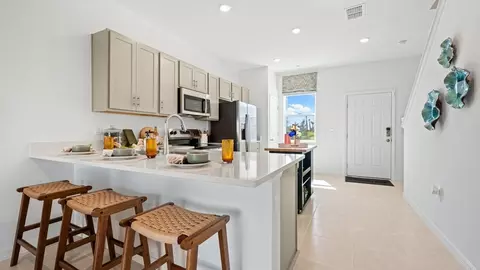 Kitchen - 10829 Eclipse St, Sarasota, FL 34241 photo 8 of 13