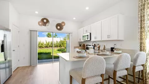 Kitchen - 10829 Eclipse St, Sarasota, FL 34241 photo 6 of 13
