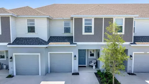 Exterior - 10829 Eclipse St, Sarasota, FL 34241 photo 11 of 18