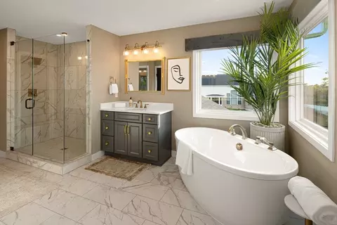Bath - 2705 Buckridge Dr, Cincinnati, OH 45233 photo 1 of 6