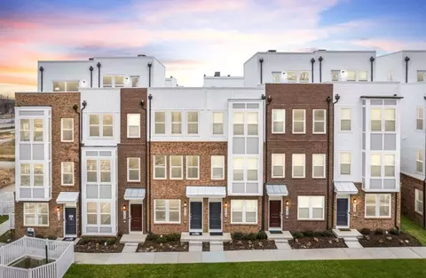 2042 Henson Norris St, Rockville, MD 20850
