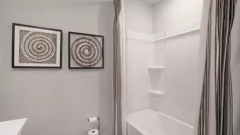 Bath - 3548 N 33rd St, Broken Arrow, OK 74014 photo 1 of 4