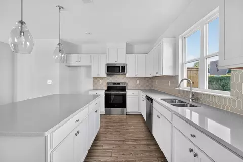 Kitchen - 100 Epperly Way, Tucker, GA 30084 photo 2 of 15