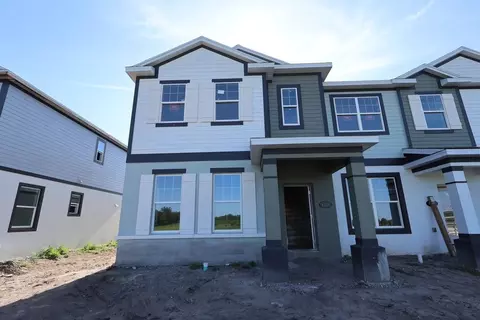 Exterior - 1361 Hyde St, Saint Cloud, FL 34771 photo 5 of 11