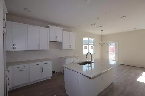 Kitchen - 1361 Hyde St, Saint Cloud, FL 34771 photo 2 of 6