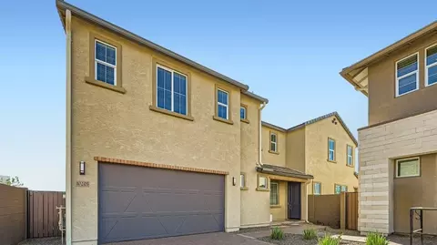 Exterior - 10203 E Ulysses Ave, Mesa, AZ 85212 photo 5 of 8