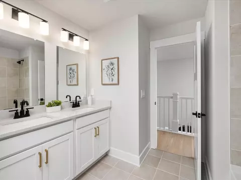 Bath - 117 Kerwin Ct, Greer, SC 29651 photo 1 of 7
