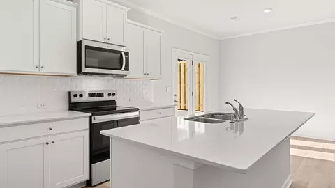 6664 Parsons St, Flowery Branch, GA 30542