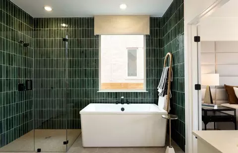 Bath - 3016 Delaware St, Leander, TX 78641 photo 2 of 2
