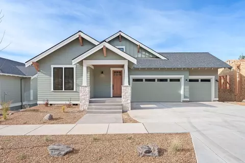 Exterior - 62660 NW Skyline Ranch Rd, Bend, OR 97703 photo 12 of 19