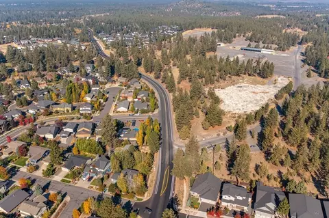 View/Area - 2619 NW Waymaker Ct, Bend, OR 97703 photo 5 of 6