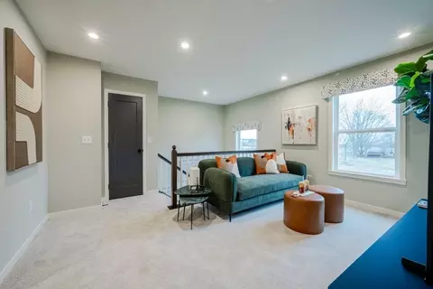 Entry Way - 4081 Silverstone Ln, Batavia, OH 45103 photo 6 of 8