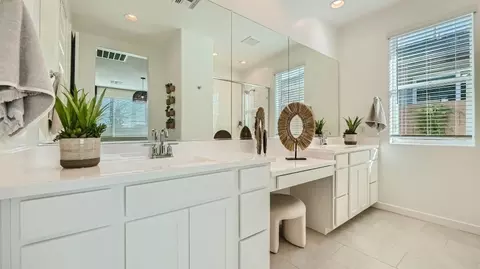Bath - 1923 W Roscoe Ave, Apache Junction, AZ 85120 photo 1 of 4