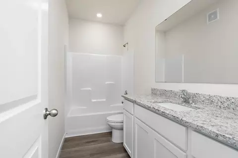 Bath - 600 Redwood Loop N, Cambridge, MN 55008 photo 1 of 2