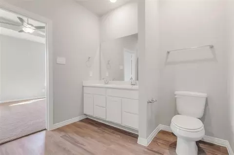 Entry Way - 129 Toftrees Dr, Cleburne, TX 76031 photo 4 of 7