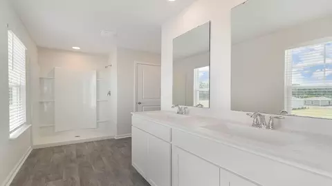 Bath - 2608 Hudson Trl, Conway, SC 29526 photo 2 of 3